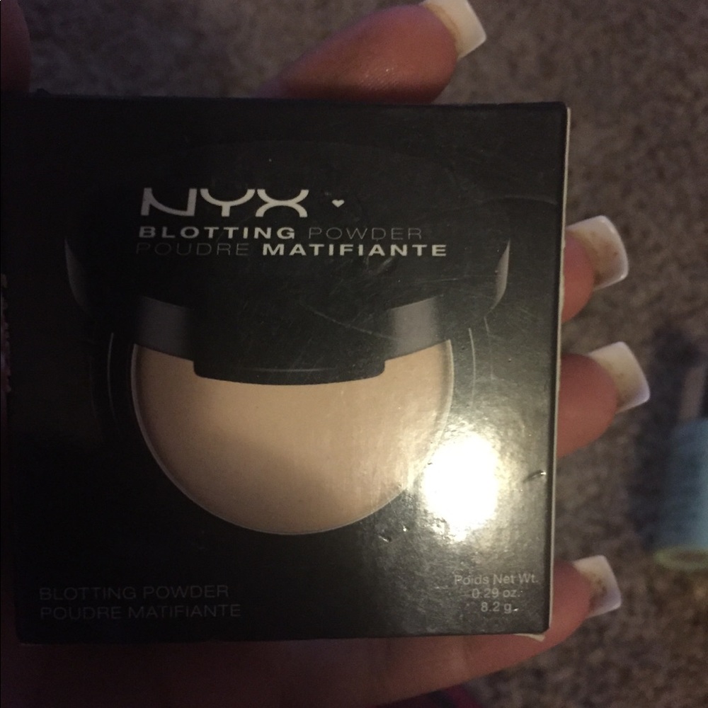NYX blotting powder
